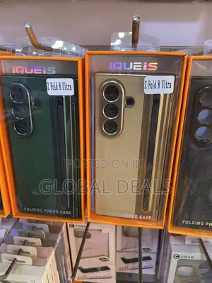 Samsung Galaxy Fold8 Ultra Cover - Gold