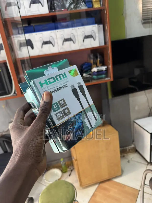 Brand New 4K HDMI Splitter - 1