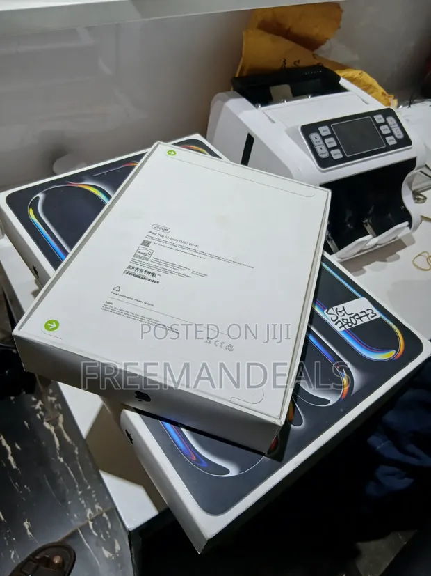 New Apple iPad Pro 11 (2025) 256GB Silver - 1
