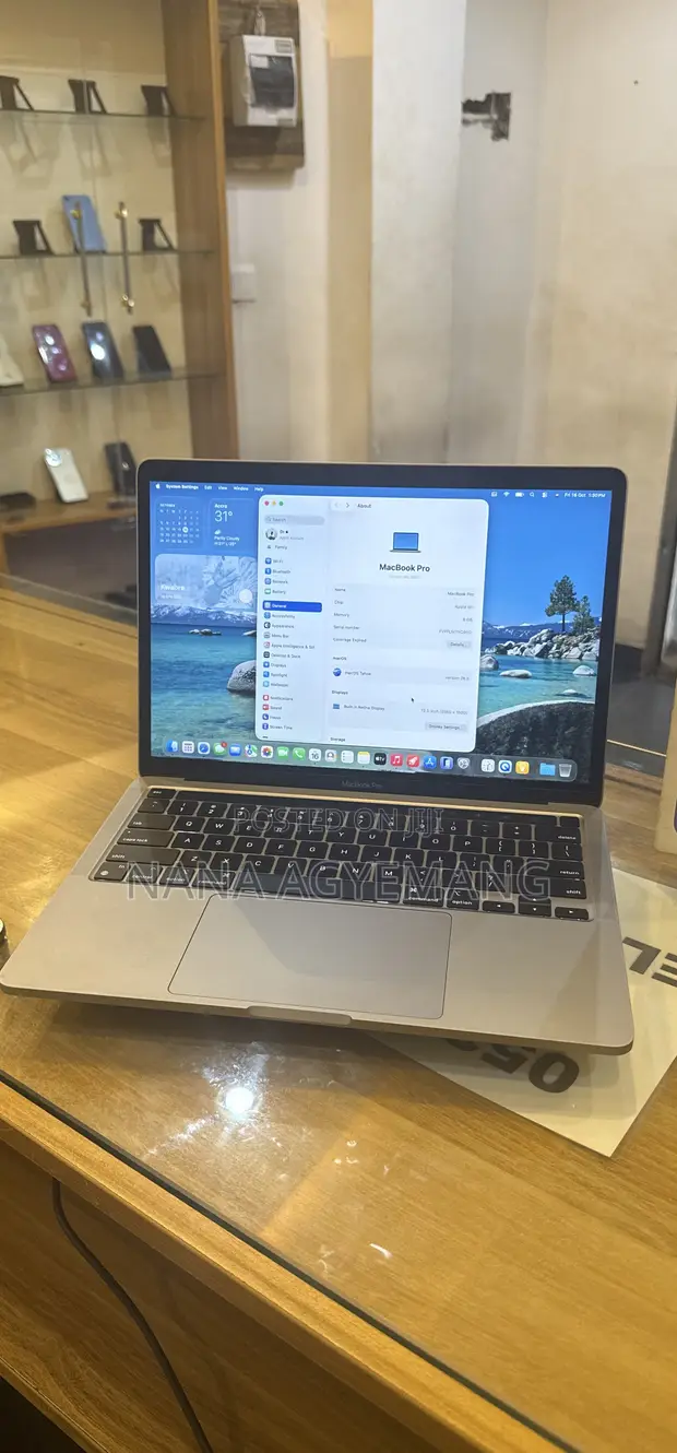Apple MacBook Pro 2020 M1 8GB RAM 256GB SSD - 1