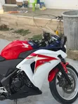 Honda CBR 2011 Sport Bike - 3