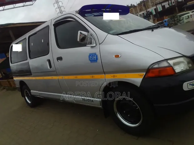 Toyota HiAce 2022 Grey - 1