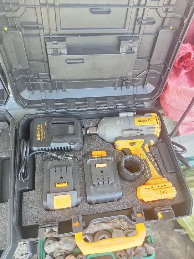 Heavy Duty 3/4 Drive Hand Machine - 1