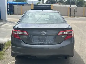 2014 Toyota Camry SE Sport Sedan