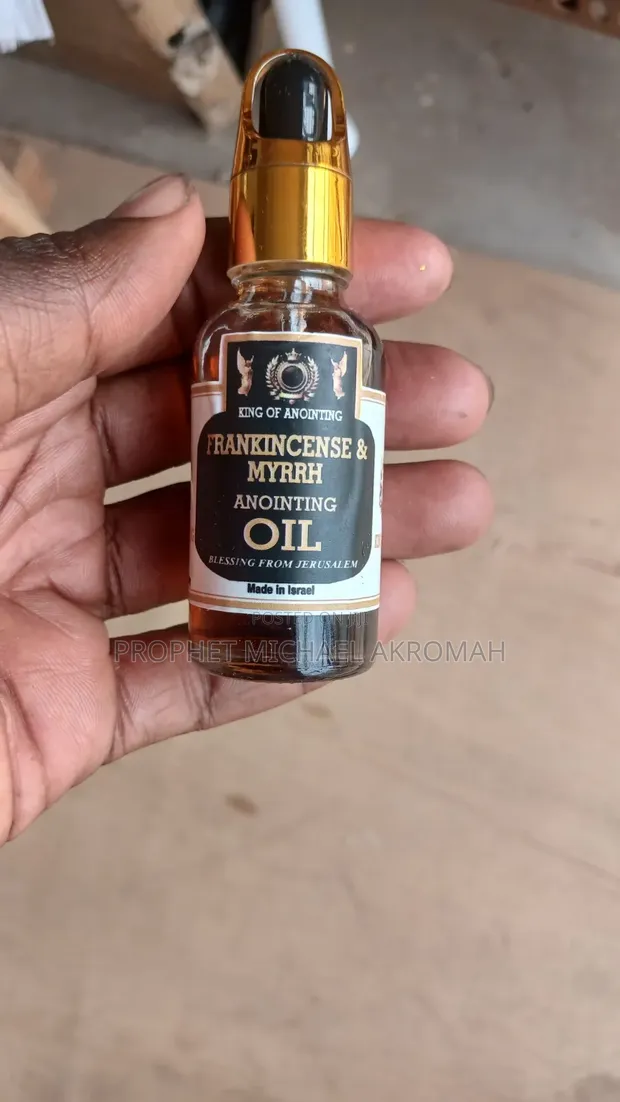 Frankincense and Myrrh Oil - 1