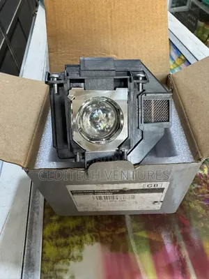 Projector Lamp Bulb Replacement - T20E07040