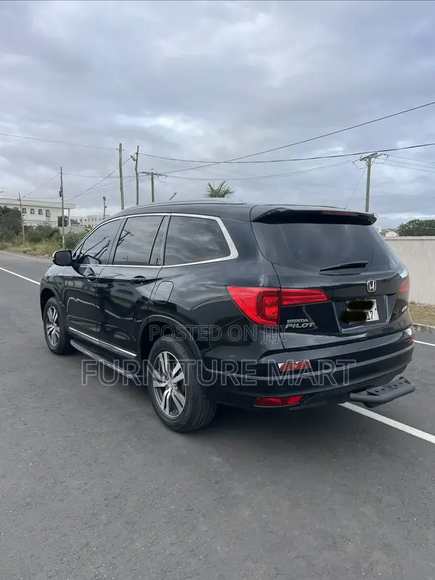 2017 Honda Pilot EX-L SUV 4WD - 1