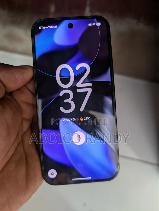 Google Pixel 9 128GB Black - 1