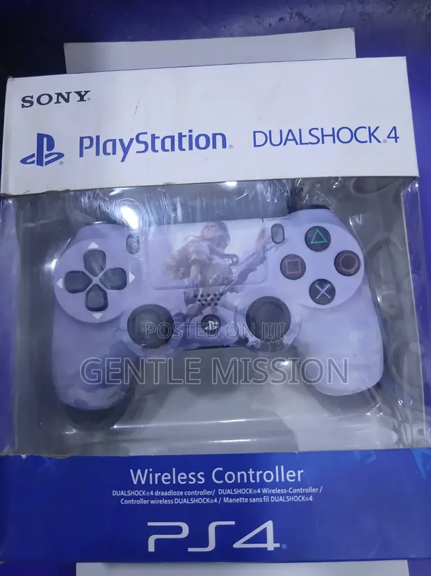 PS4 DualShock Wireless Controller - 1