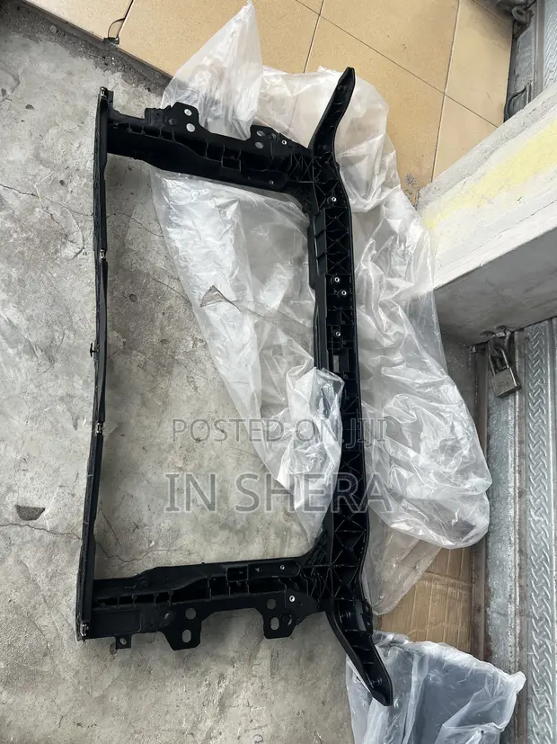 Hyundai Elantra Radiator Water Tank (2017-2018) - 1