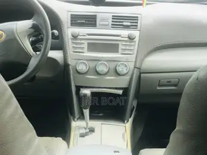 Toyota Camry 2010