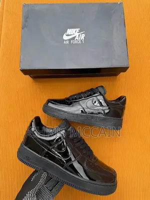 Nike Air Force 1 '07 Premium Patent Black