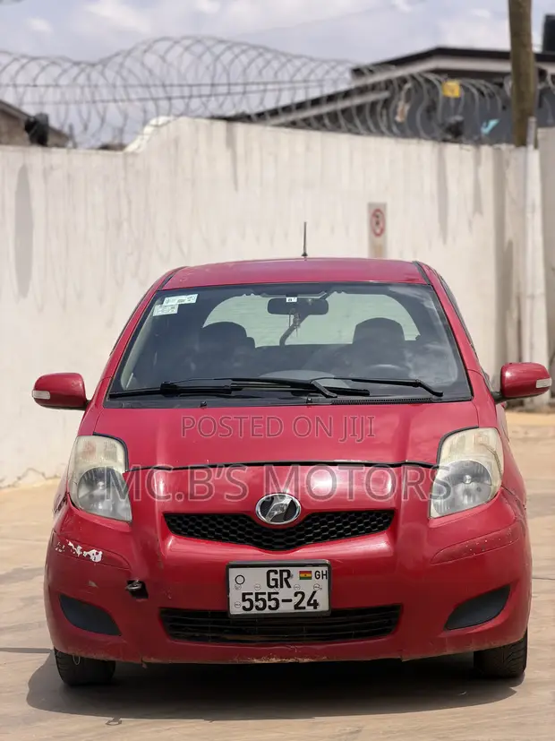 Toyota Vitz 2010 Red - 1