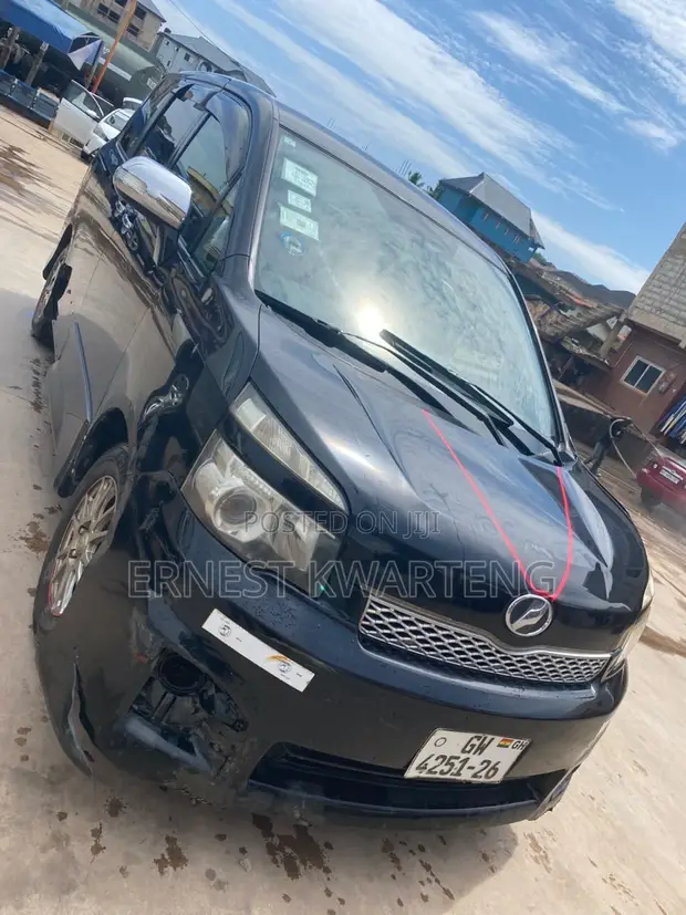 Toyota Voxy 2013 Black - 1