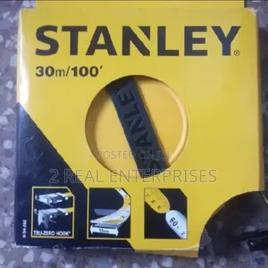 Stanley 30m/100ft Closed Case Fibreglass Tape Measure