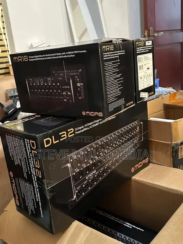 Midas DL32 Digital Stage Box - 1