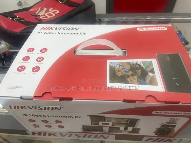 Hikvision IP Video Intercom Kit DS-KIS608-P - 1