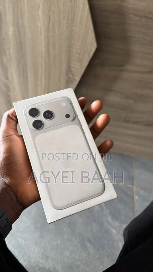 New Apple iPhone 17 Pro Max 256GB Silver - 1