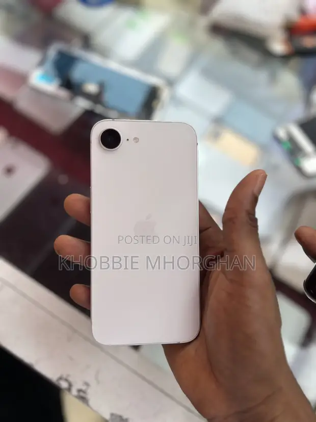 Apple iPhone 16e 128GB White - 1