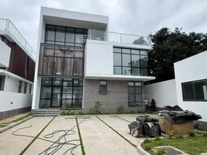 4 Bedroom House with Boys Quarters for Rent in Cantonments