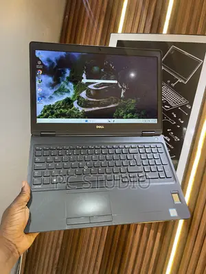 Dell Latitude 15 5580 Laptop - Intel Core i7, 4GB RAM, 128GB SSD
