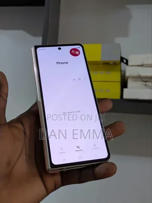 Samsung Galaxy Z Fold4 512GB Gold