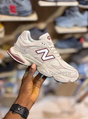 New Balance 9060 Sneakers - Beige/Linen/Burgundy