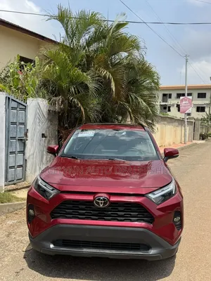 Toyota RAV4 XLE AWD 2024 Red