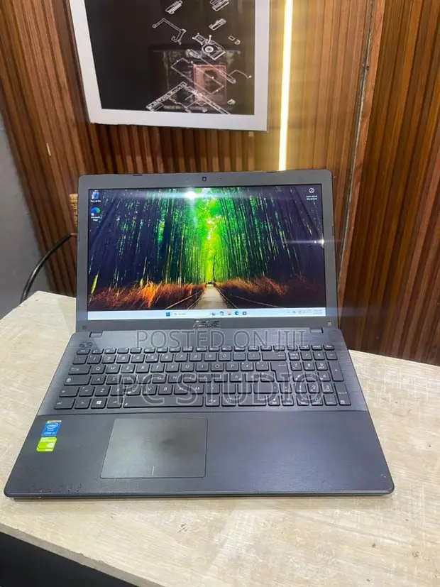 Asus X550LD Laptop: Intel Core i3, 4GB RAM, 500GB HDD - 1