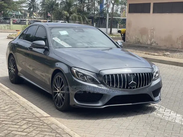 2018 Mercedes-Benz C300 4MATIC Sedan - 1