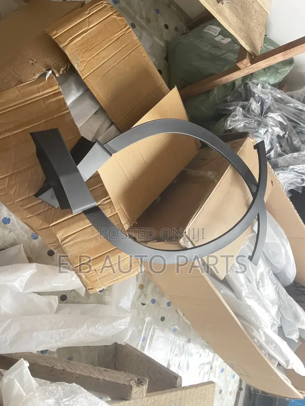Honda CR-V 2020 Fender Moulding Pair - 1