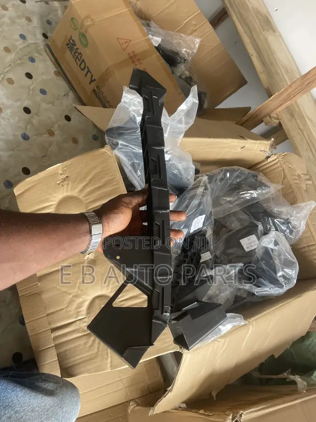 Honda CR-V 2019 Headlight Seat - 1