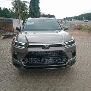 2026 Toyota Grand Highlander Platinum AWD Brown