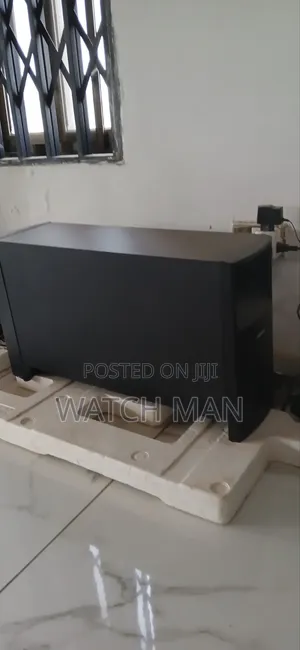 Bose Acoustimass 10 Home Theater System with Yamaha RX-V675 Receiver