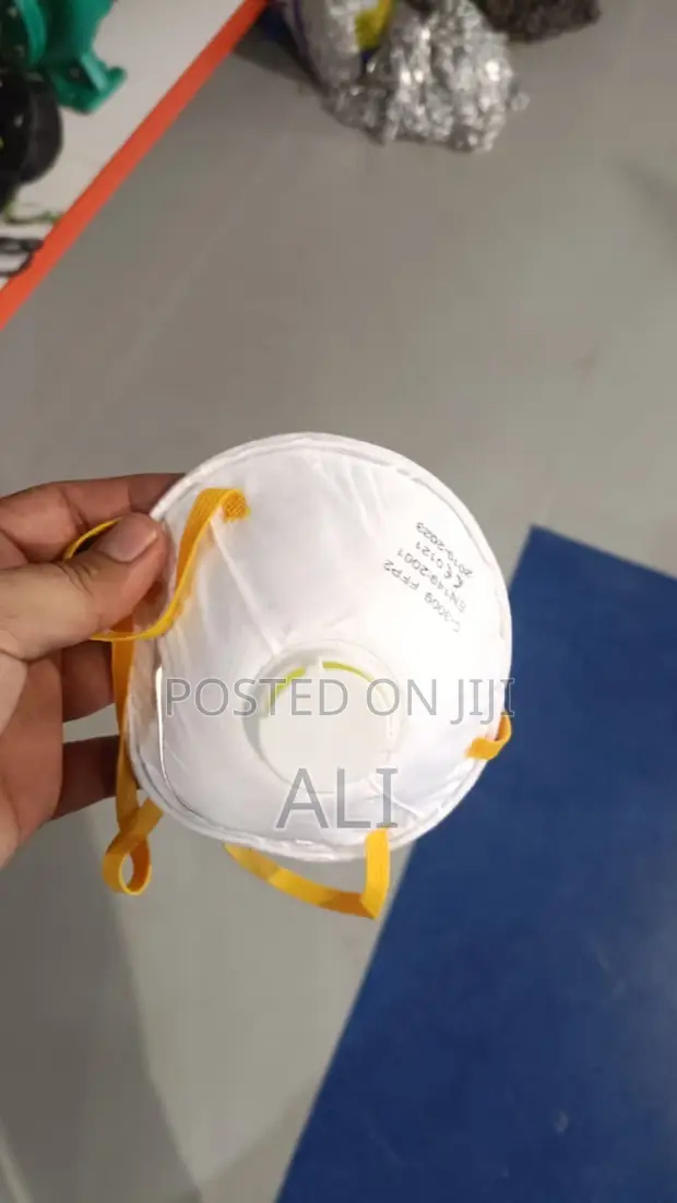 FPP2 Face Mask - High Quality - 1