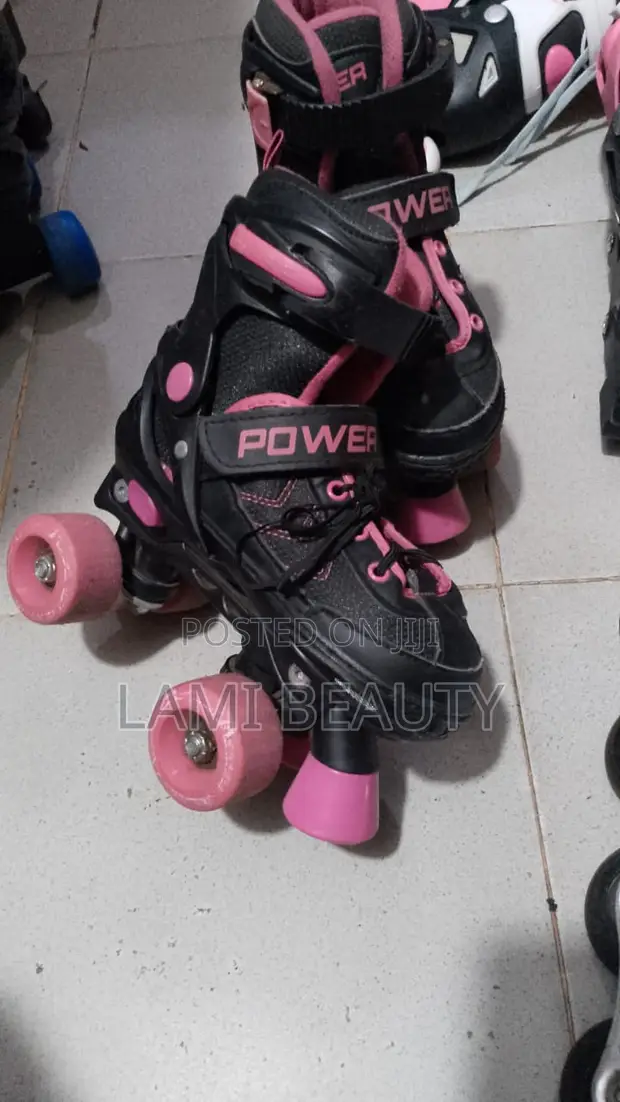 4-Tire Roller Skates Shoes - 1