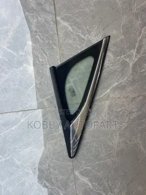 Honda Civic Body Vent Quarter Window Glass (2016-2020)