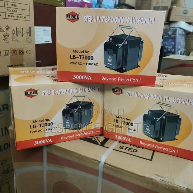 Elbee 3000W Step Up/Down Transformer - 1