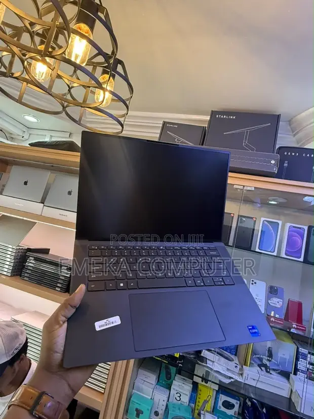 Dell Precision 5560 Laptop - Intel Core i7, 32GB RAM, 512GB SSD - 1