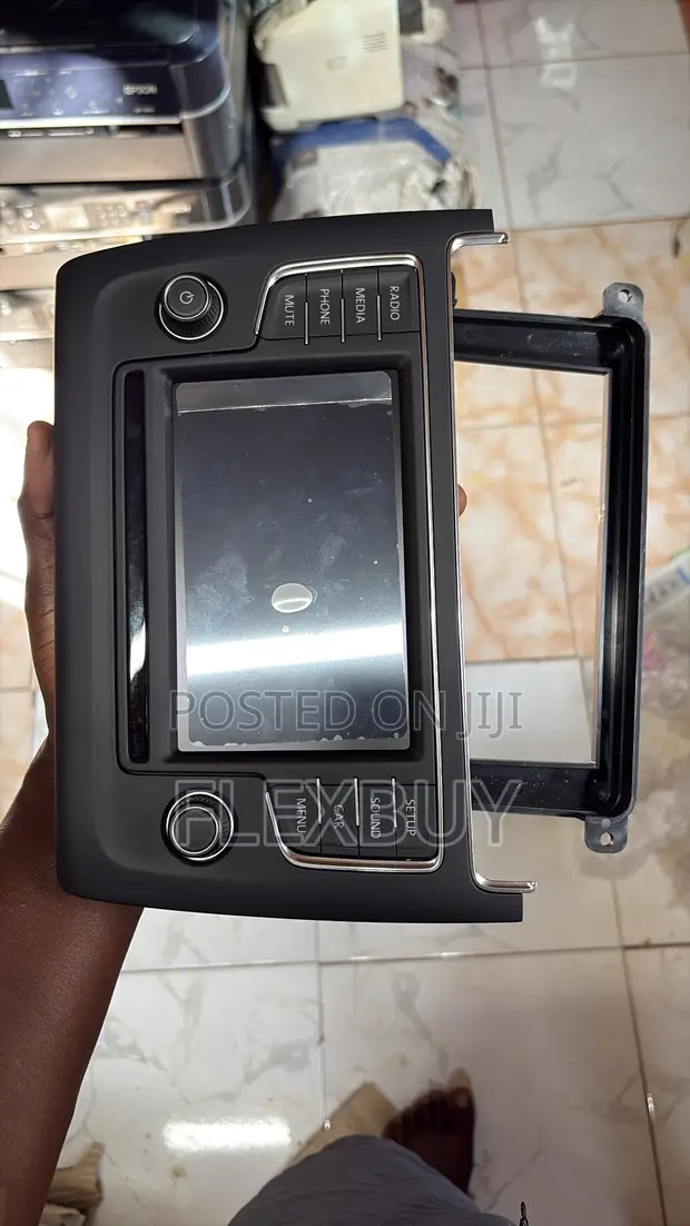Volkswagen MIB2 Touchscreen Infotainment Head Unit - 1