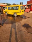 Hyundai H-100 2003 Yellow - 3