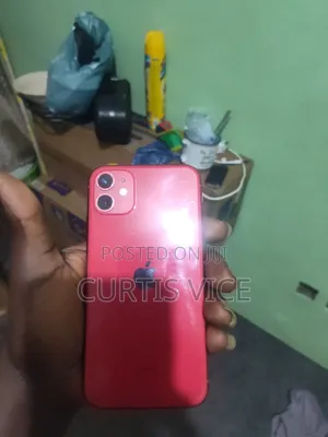 Apple iPhone 11 128GB Red