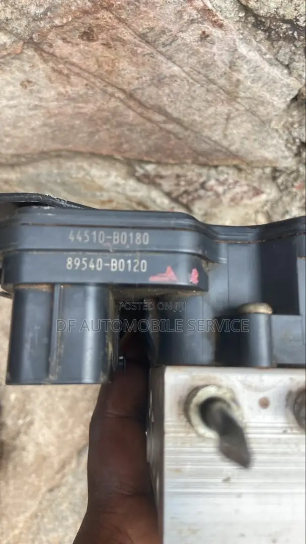 Toyota Rush ABS Pump - 1