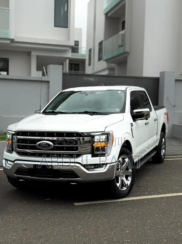 2022 Ford F-150 Lariat White - 1