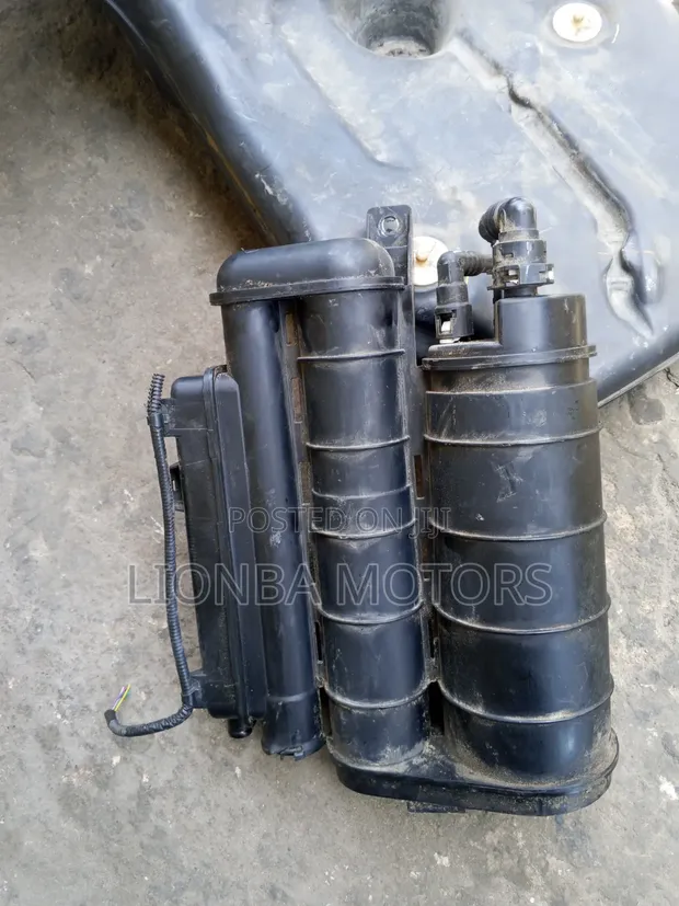 Honda CR-V 2015 Fuel Tank - 1
