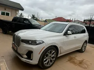 BMW X7 xDrive40i 2020 - White