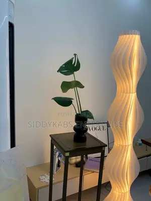 Foldable Wavy Sculptural Floor Lamp