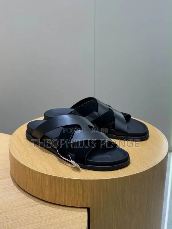 Hermes Kazmir Leather Slippers - Black - 1