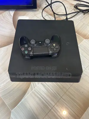 PS4 Slim 1TB Jailbroken with 6 Games