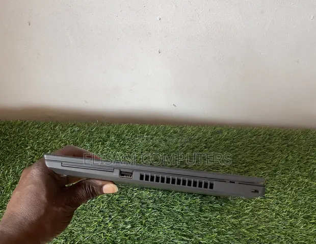 Lenovo ThinkPad T14 Laptop - 8GB RAM, 256GB SSD - 1